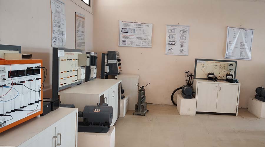 Electrical laboratory with trainer kits and equipment